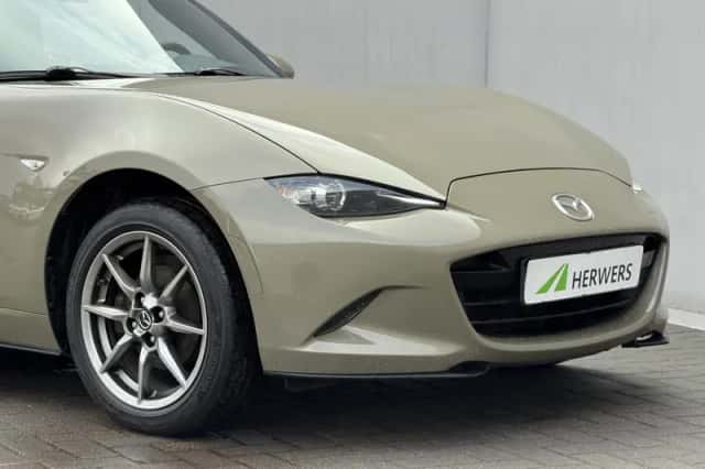 Mazda MX-5 (2023) thumbnail 39