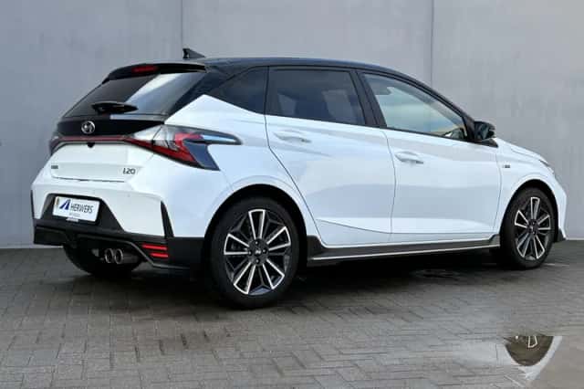 Hyundai i20 (2022) thumbnail 3