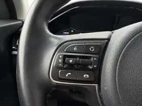Kia Niro (2022) thumbnail 13