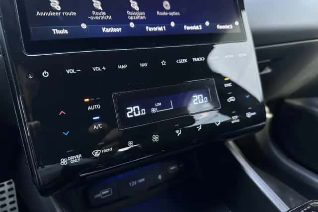 Hyundai Tucson (2021) thumbnail 16