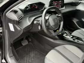 Peugeot 208 (2021) thumbnail 22