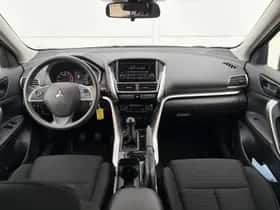 Mitsubishi Eclipse Cross (2018) thumbnail 5