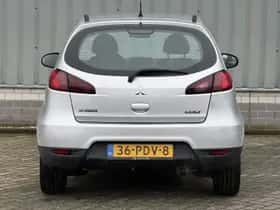 Mitsubishi Colt (2011) thumbnail 19