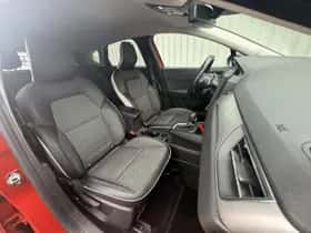 Renault Captur (2021) thumbnail 31