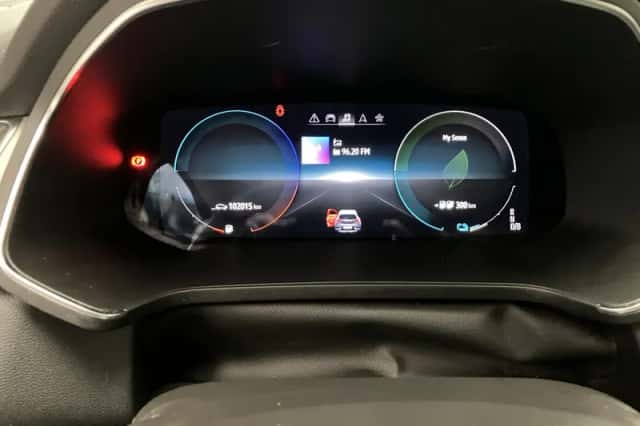 Renault Captur (2021) thumbnail 23