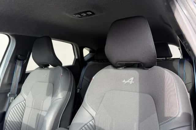 Renault Captur (2024) thumbnail 12