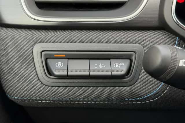 Renault Captur (2024) thumbnail 14