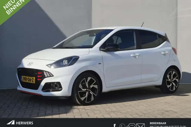 Hyundai i10 (2023) thumbnail 1