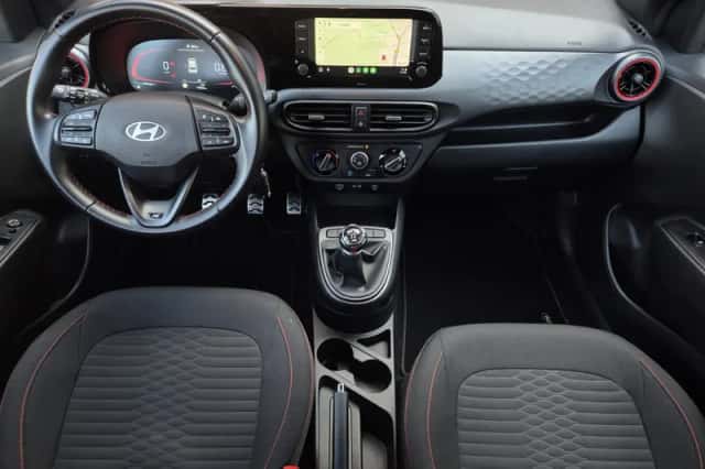 Hyundai i10 (2023) thumbnail 2