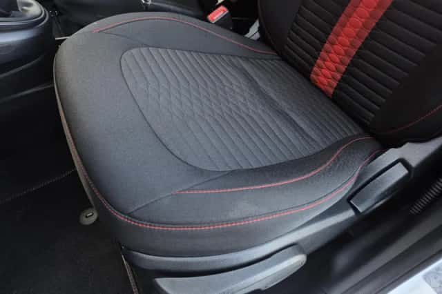 Hyundai i10 (2023) thumbnail 27