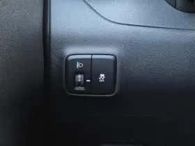 Hyundai i10 (2023) thumbnail 36