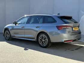 Škoda Octavia (2024) thumbnail 16