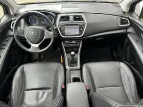 Suzuki SX4 S-Cross (2016) thumbnail 5