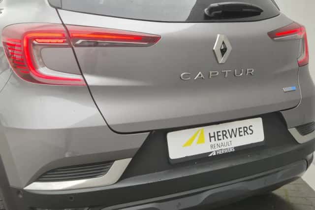 Renault Captur (2020) thumbnail 30