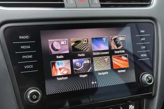 Škoda Octavia (2019) thumbnail 23