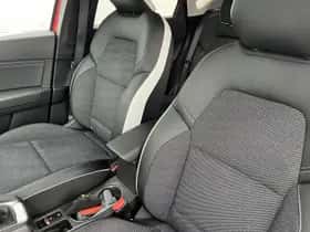 Mitsubishi ASX (2023) thumbnail 24