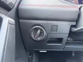 SEAT Arona (2018) thumbnail 16