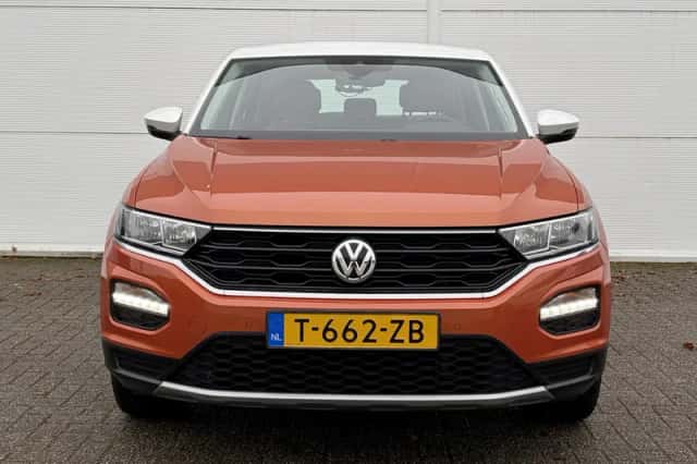 Volkswagen T-Roc (2019) thumbnail 38