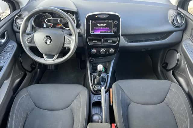 Renault Clio (2019) thumbnail 2