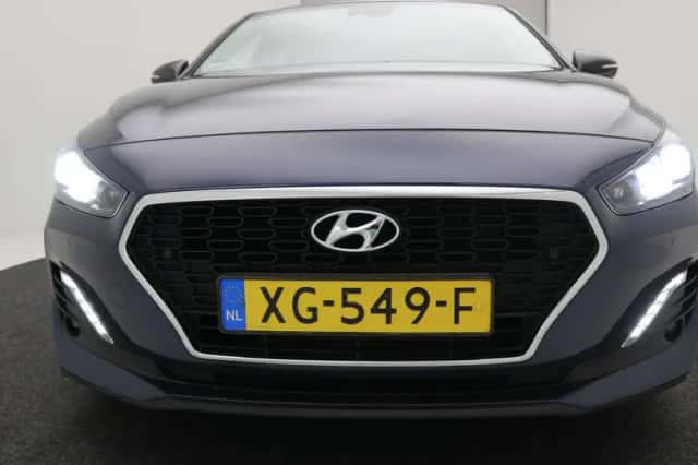 Hyundai i30 (2019) thumbnail 56