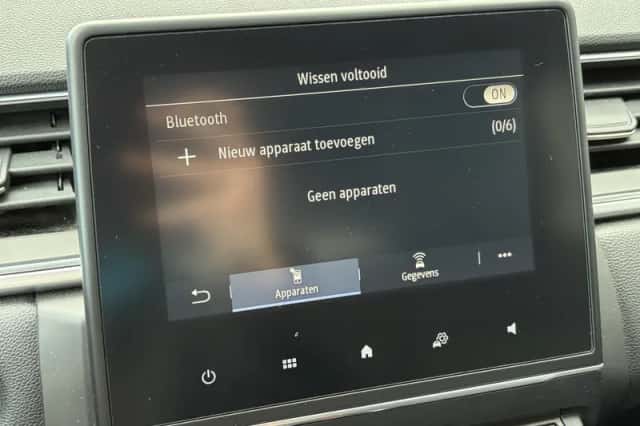 Renault Captur (2023) thumbnail 27