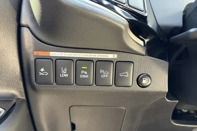 Mitsubishi Outlander (2019) thumbnail 13