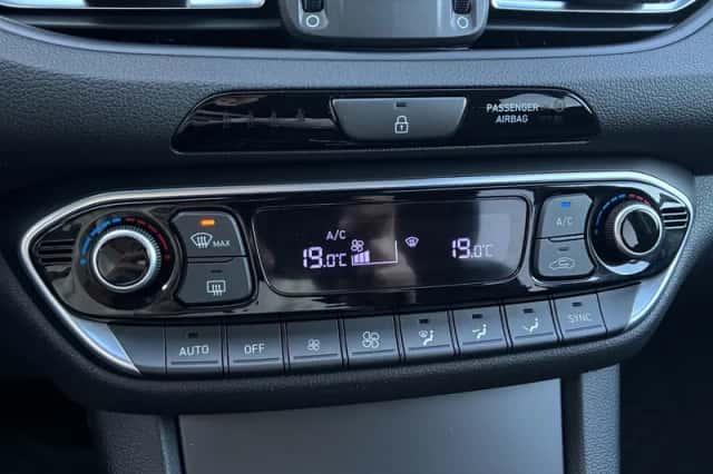 Hyundai i30 (2022) thumbnail 27