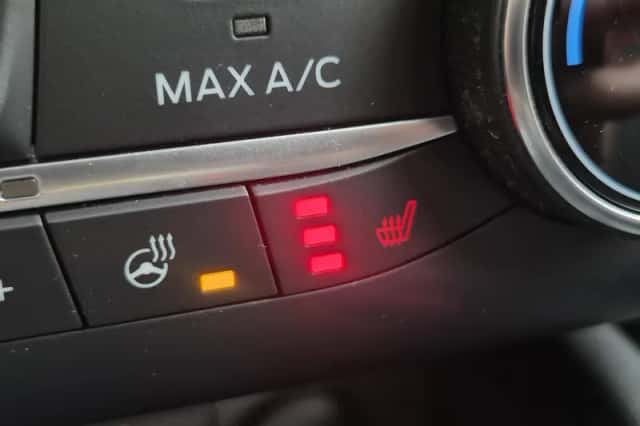 Ford Kuga (2023) thumbnail 18