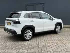 Suzuki S-Cross (2025) thumbnail 3