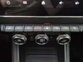 Renault Captur (2022) thumbnail 46