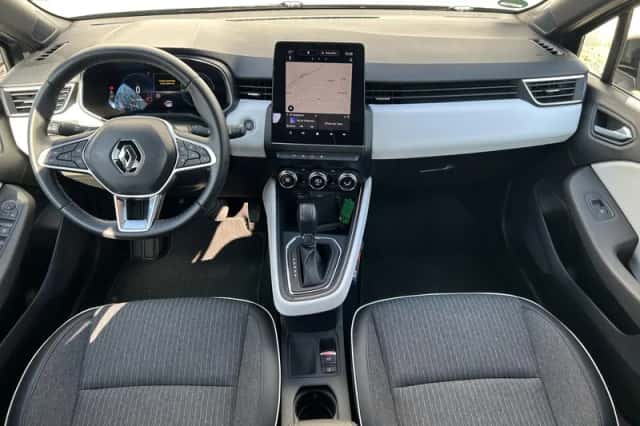 Renault Clio (2023) thumbnail 2