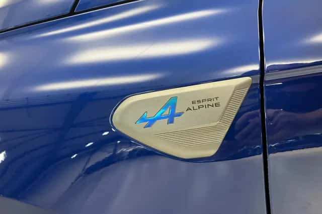 Renault Clio (2024) thumbnail 4