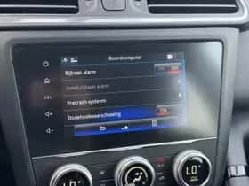 Renault Kadjar (2022) thumbnail 26