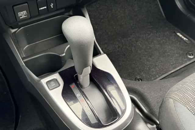 Honda Jazz (2016) thumbnail 25