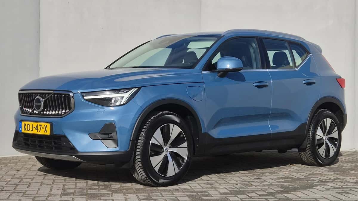 Volvo XC40 (2022) — foto 1