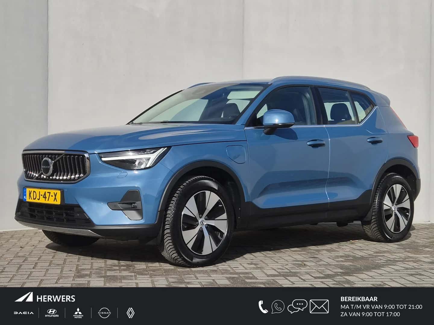 Volvo XC40 (2022) — foto 1