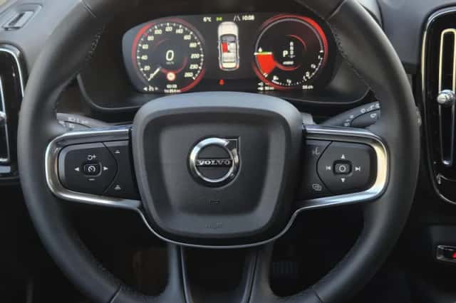Volvo XC40 (2022) thumbnail 14