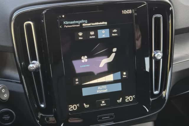Volvo XC40 (2022) thumbnail 21