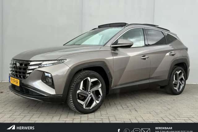 Hyundai Tucson (2022) thumbnail 1