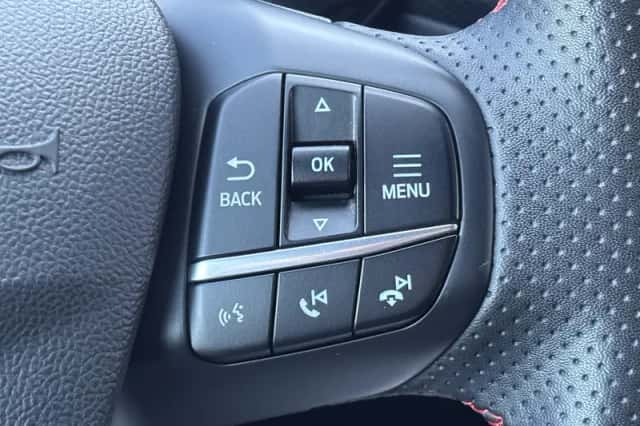 Ford Kuga (2023) thumbnail 35