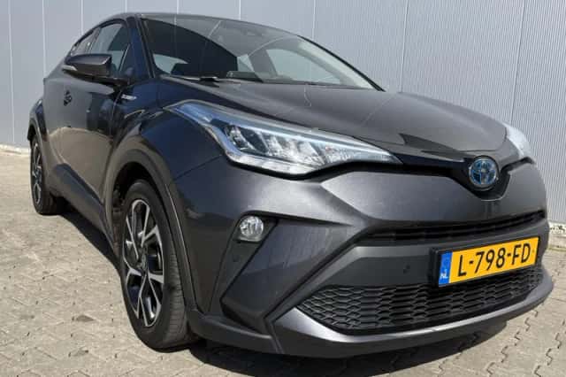Toyota C-HR (2021) thumbnail 26