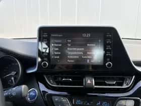 Toyota C-HR (2021) thumbnail 36
