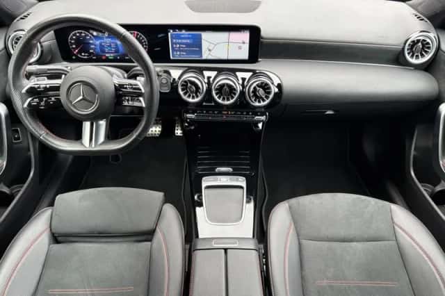 Mercedes-Benz A-Klasse (2023) thumbnail 2