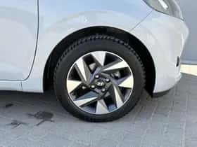 Hyundai i10 (2024) thumbnail 26
