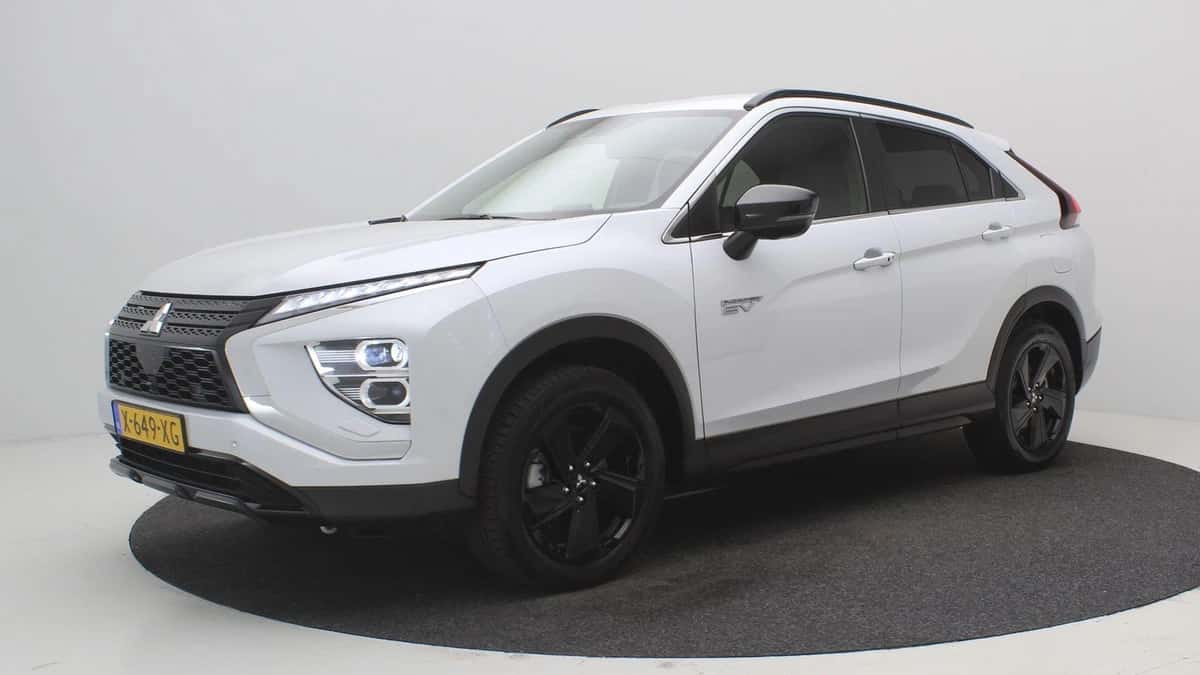 Mitsubishi Eclipse Cross (2024) — foto 1