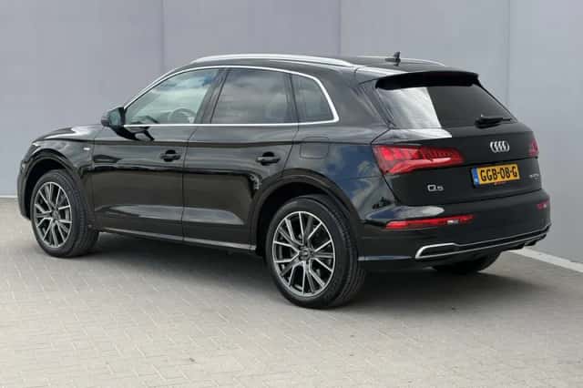 Audi Q5 (2021) thumbnail 16