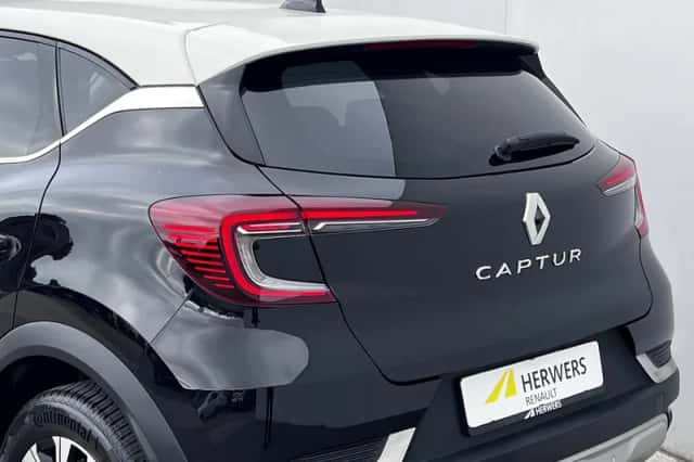 Renault Captur (2023) thumbnail 40