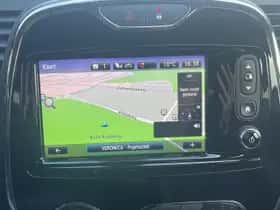Renault Captur (2016) thumbnail 8