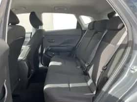 Hyundai Kona (2023) thumbnail 10