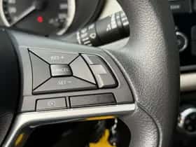 Nissan Micra (2018) thumbnail 12